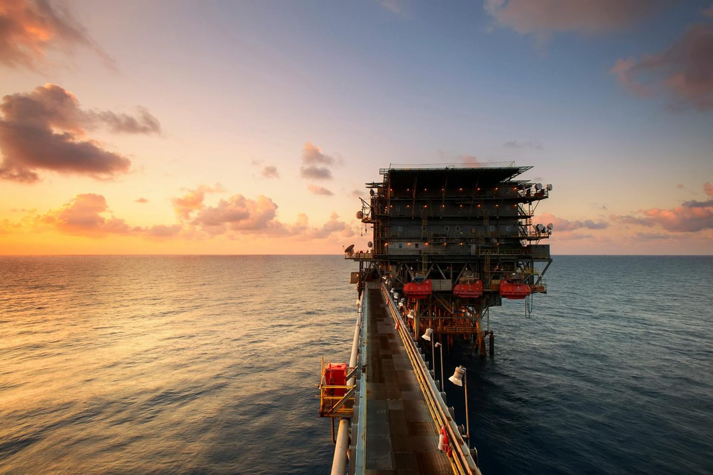 Offshore oil rig